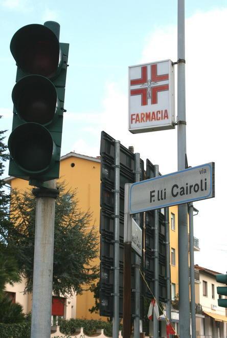 Guasti da una settimana i semafori in via della Cava
