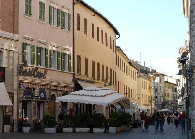 «Tre mosse per rilanciare il commercio» 