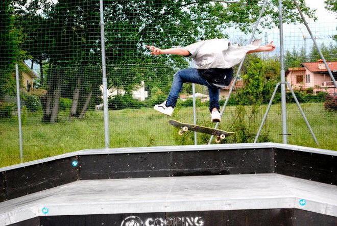Skatepark ancora chiuso Tonini incontra i ragazzi