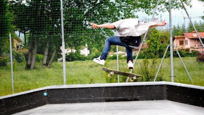 Skatepark ancora chiuso Tonini incontra i ragazzi