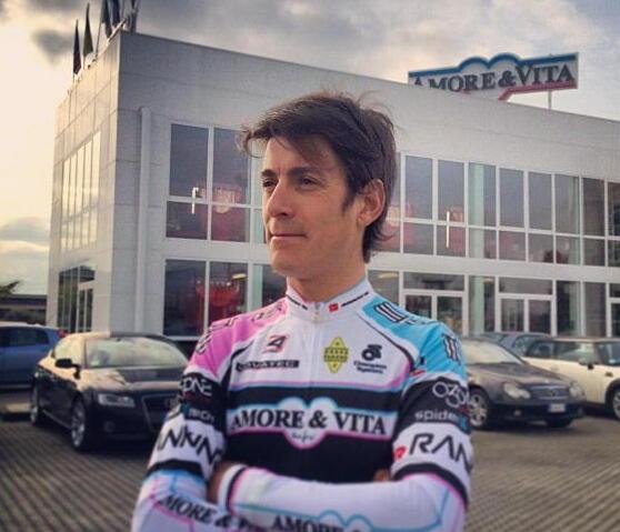 Ciclismo: Leo Pinizzotto passa alla Amore e Vita