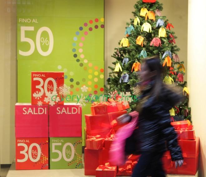Saldi, buona partenza Ma c’è chi contesta i due mesi di sconti 