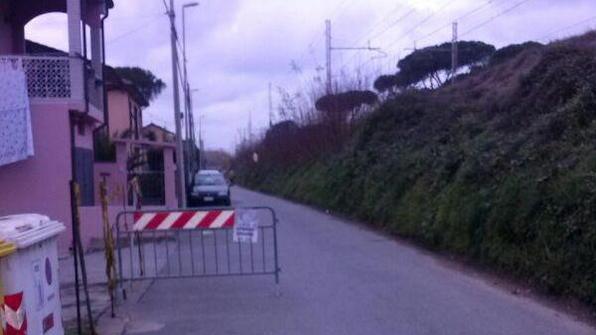 Battilana, protesta di alcuni paesani: siamo accerchiati