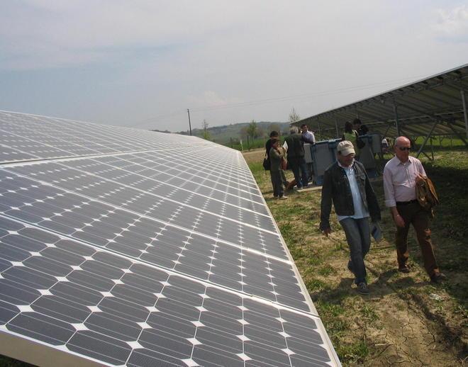 Energie rinnovabili, negli ultimi 12 mesi 494 impianti in più