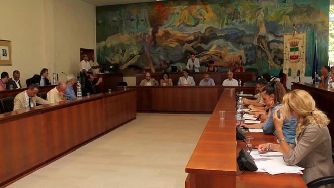 Commercio in crisi: se ne discute in consiglio comunale