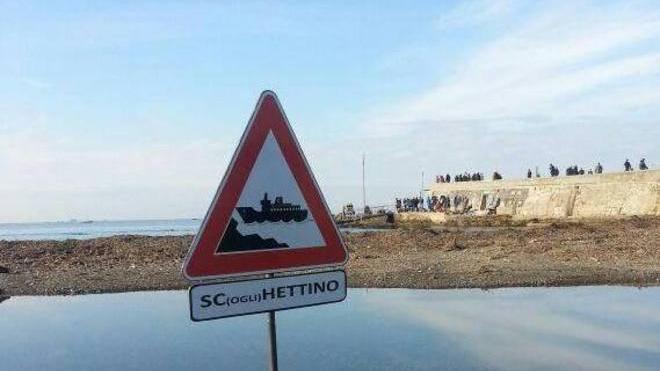Ai Tre Ponti il cartello “anti-Schettino”
