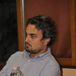 Prato, Filippo De Rienzo sferza i grillini per la frittata politica e mediatica sulle Comunarie 