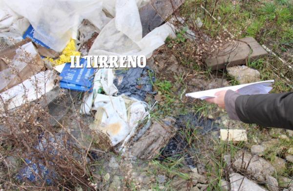 A Salviano 2 spunta una discarica di rifiuti medici  