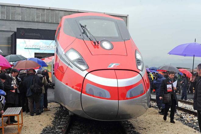 Pronto tra cinquanta giorni il primo Etr 1000 arredato
