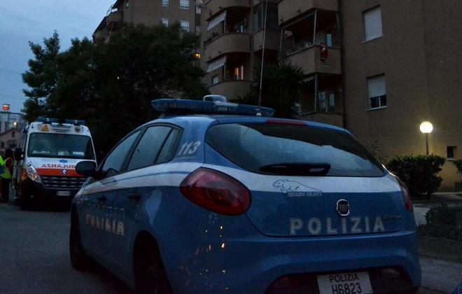 Evade dai domiciliari pizzicato a spasso 