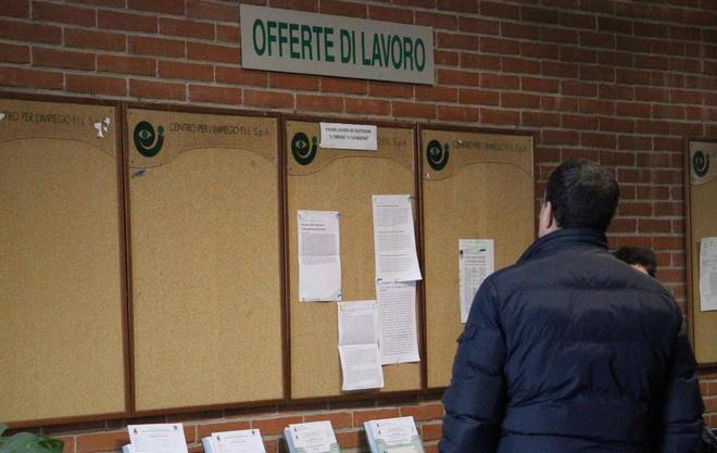 Boom di accessi allo Sportello Lavoro 