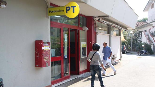 Colpo da 60mila euro all’ufficio postale del quartiere Campo d’Aviazione