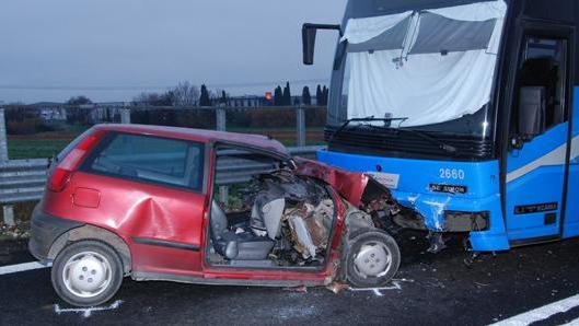 In A1 contromano: muore a 42 anni