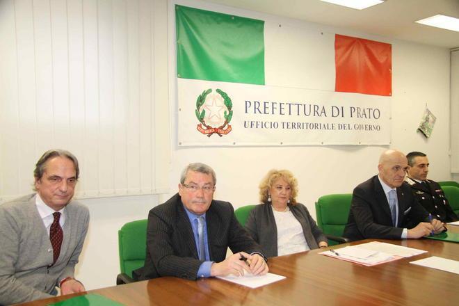 Sicurezza a Prato, una postazione fissa in piazza Mercatale e più pattuglie al Macrolotto 