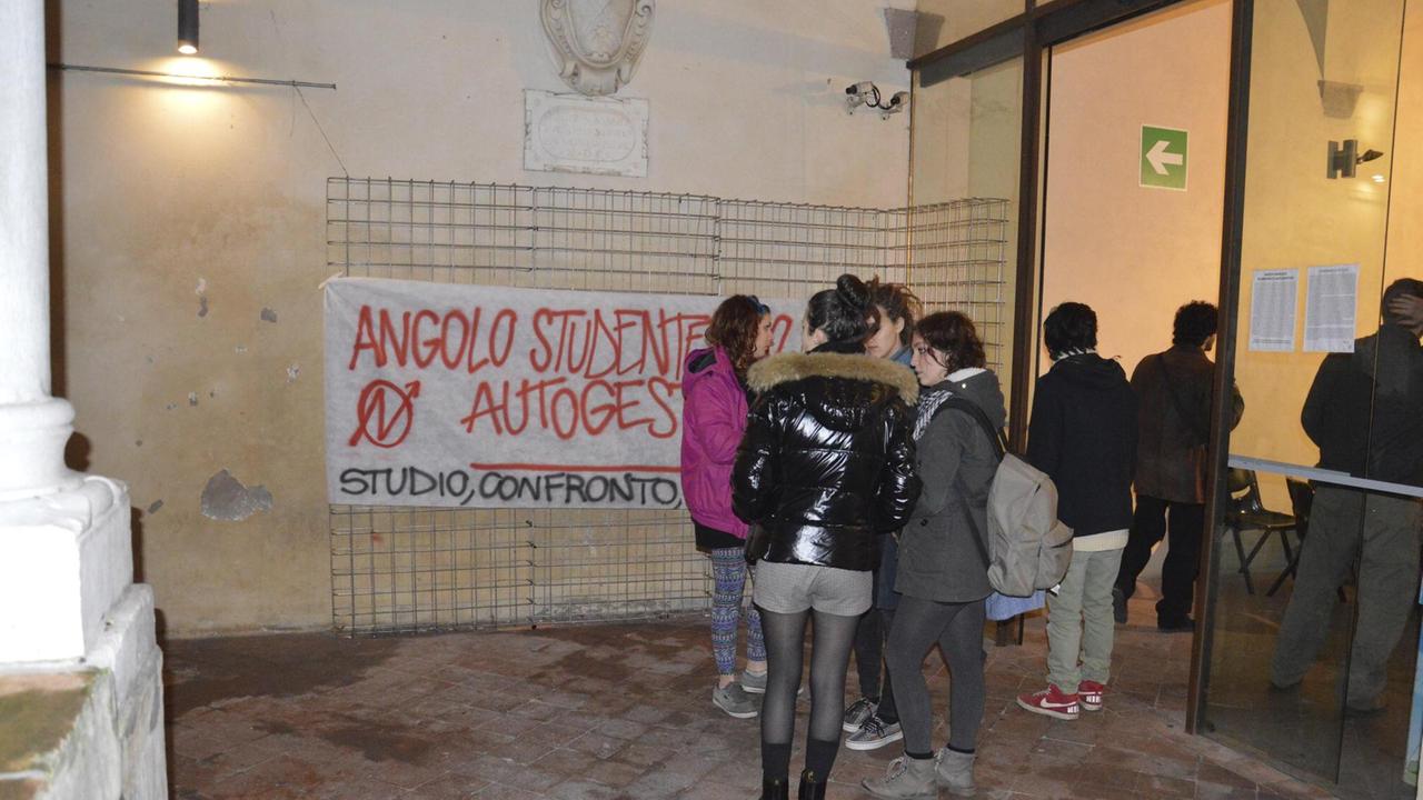 La sala computer è chiusa? Ecco l’“Angolo autogestito”