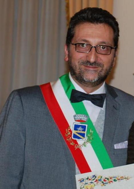 In 15 aree del Comune arrivano i cestini del riciclo