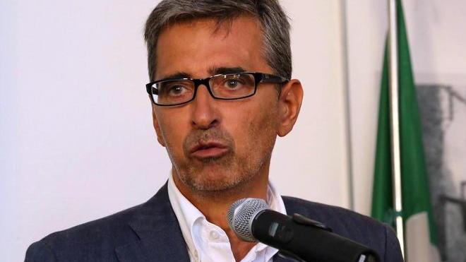 Primarie Pd. Colpo di scena, Simoncini: «Non mi candido»
