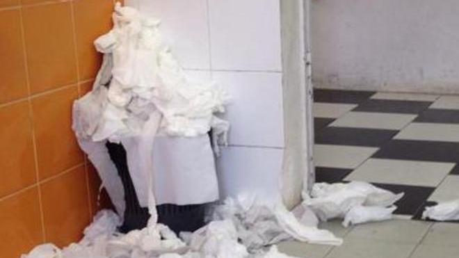 Scuole, firmato l’accordo: parte la pulizia straordinaria