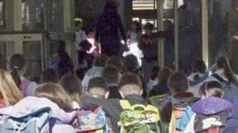 Iscrizioni a scuola soltanto con Internet un pool spiega tutto