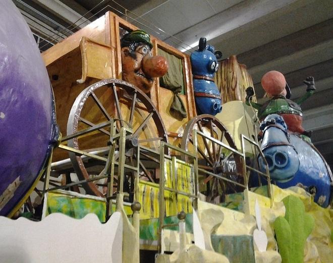 Si alza il velo sui carri allegorici del Carnevalmarlia 