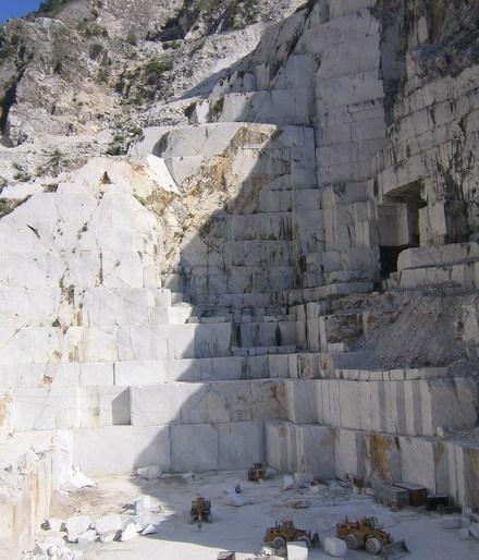 Marmo, cresce la produzione di blocchi 