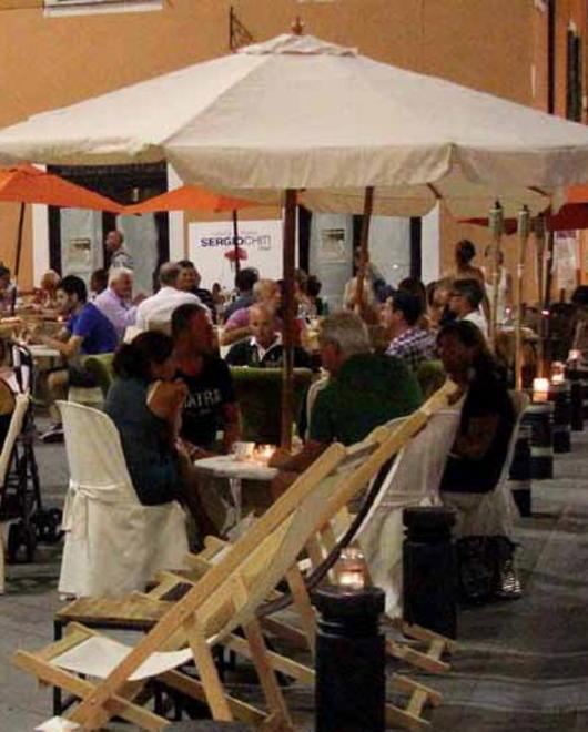 Troppi dehors «selvaggi» Italia Nostra: più regole