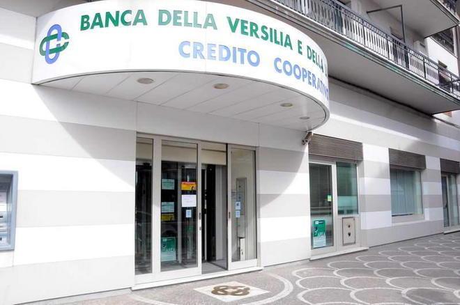 Il Credito Cooperativo della Versilia sconfina sul versante apuano 