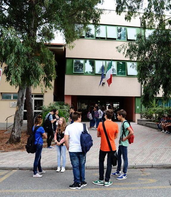 Orientamento, oggi c’è l’open day al liceo “Fermi” 