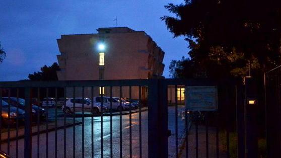 Presi a scuola per salvarli dalle botte in casa