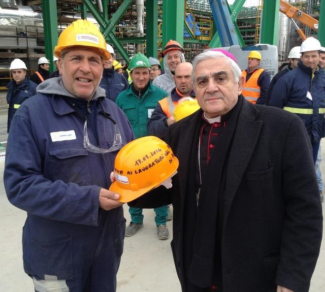 L’arcivescovo incontra gli operai 