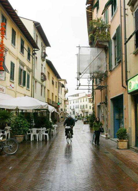 Aiuti alle botteghe per rivitalizzare il centro storico 