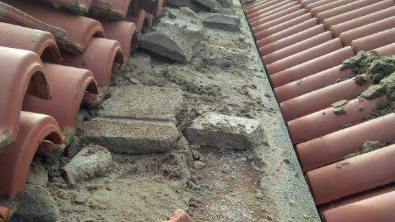 Sorpreso a rubare grondaie di rame a Ponte