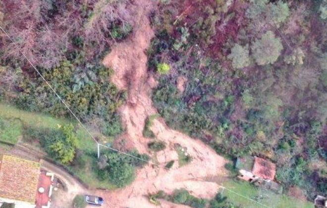 Distrutta la casa degli sposi in viaggio di nozze 