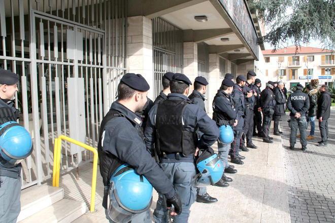 Giro di vite sugli sgomberi: scattano le denunce   