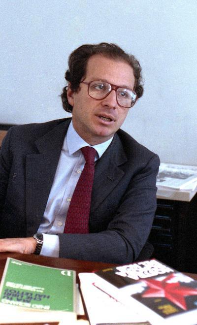 Ecco “L’uomo che sussurra ai potenti”