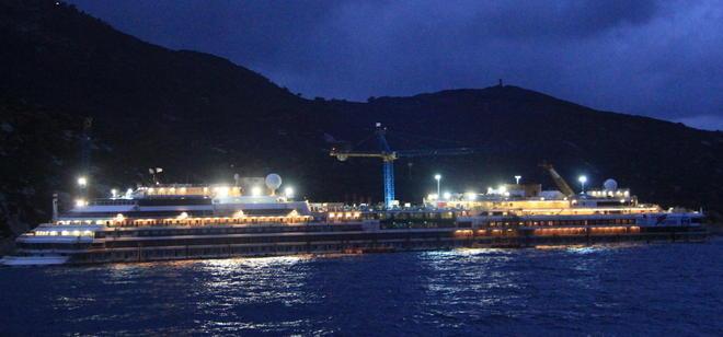 Una passeggiata surreale nel relitto della Concordia 