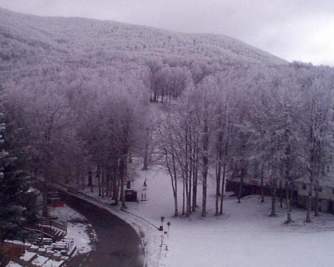 Nevica sull’Amiata, stazione sciistica aperta 
