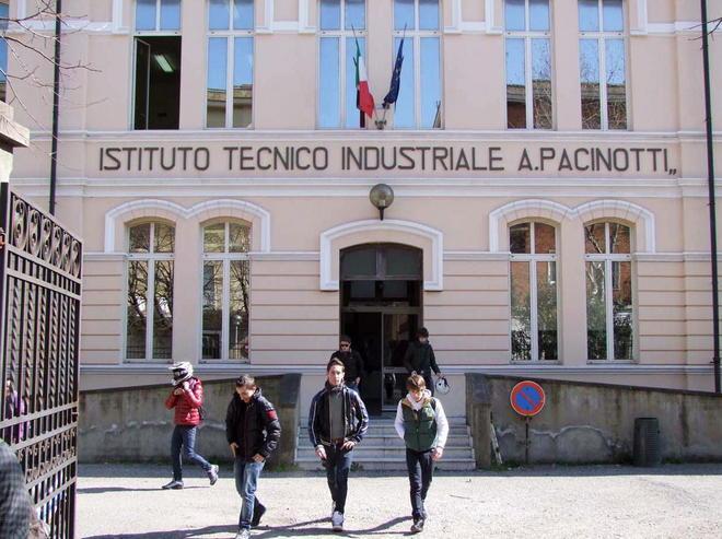 Iscrizioni scolastiche verso il via, tutte le novità e le offerte