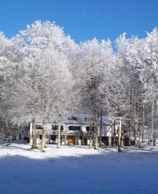 Poca neve, c’è solo il campo scuola 