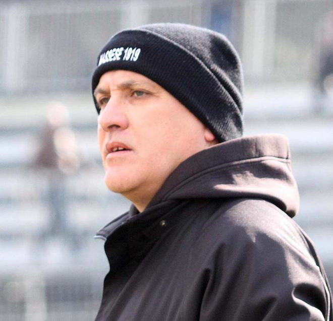 L’allenatore «Non parliamo di turn over»