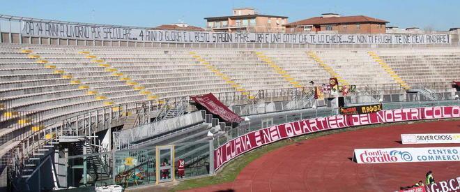 La protesta tira, ma al gol tutti in curva 