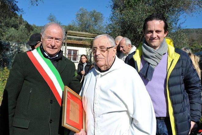 Omaggio a don Marco, amico degli animali