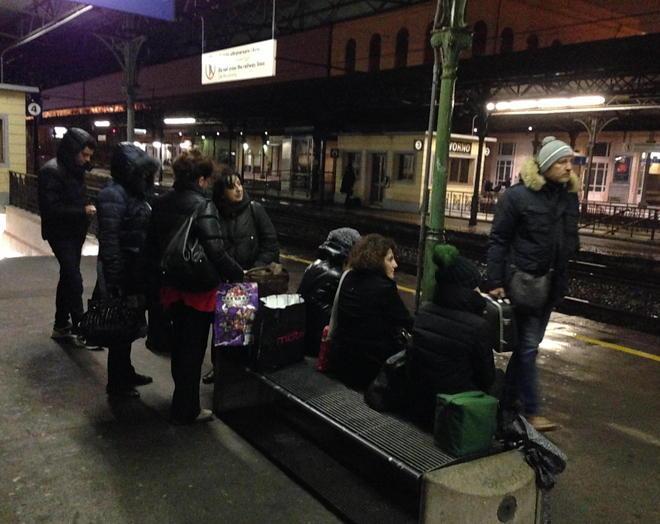 Linea bloccata, “dirottato” il treno per Roma 