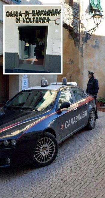 Rapina in banca, porta via 10mila euro 