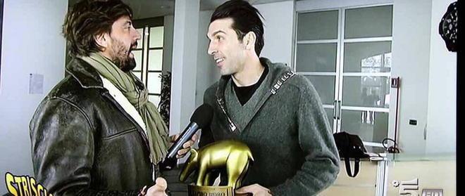 Quinto Tapiro d’oro a Buffon: «Sto con Alena» 