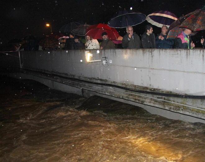 Maltempo, strade chiuse per allagamenti, acquedotto disagi in alcune frazioni. Castelnuovo sott'acqua 