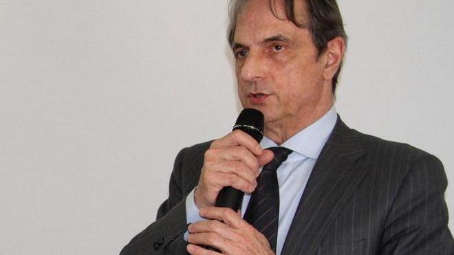 Prato, il sindaco Roberto Cenni pensa di proporre un’alternativa a Sgarbi