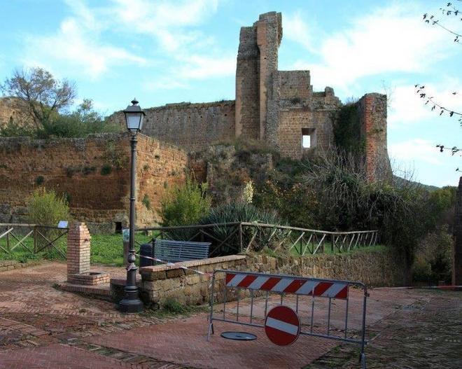 Rocca di Sovana, lavori al via 