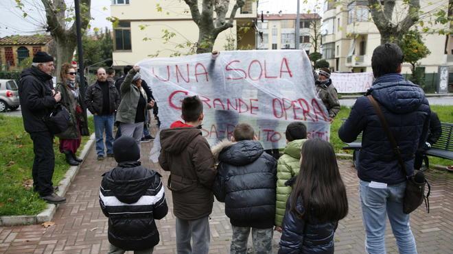 Gli abusivi di Viareggio pronti a lasciare le case popolari
