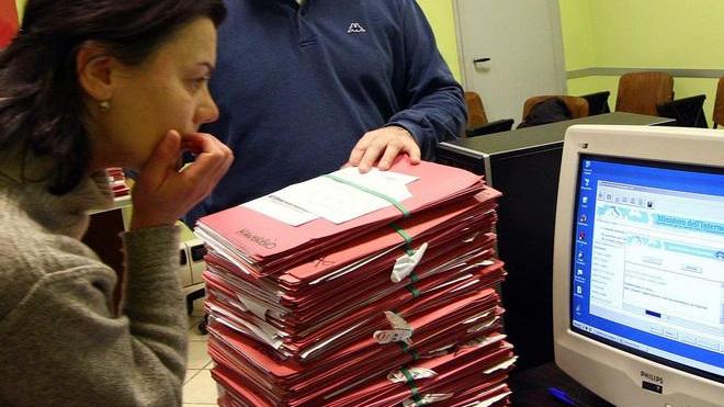 Niente regali e pochissimo web: i divieti per i lavoratori comunali